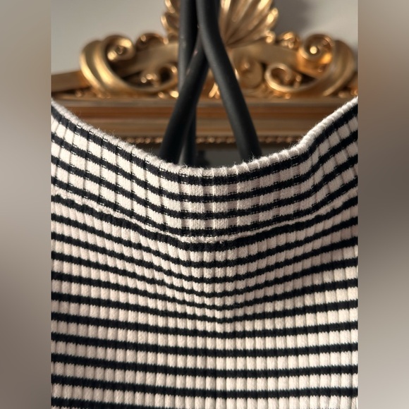 Z Supply Striped Birdie off Shoulder Black and White striped Women's Top - Picture 5 of 8